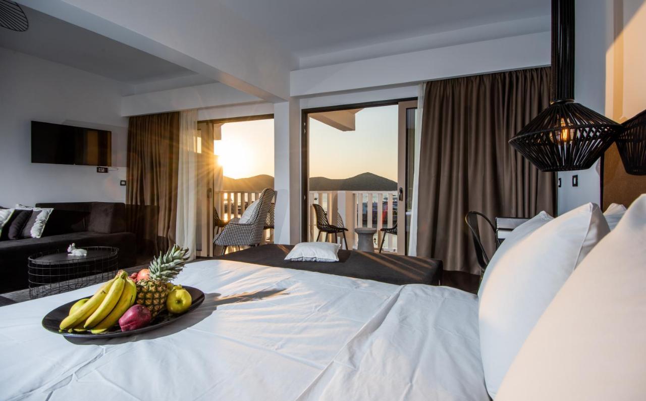 Kalypso Suites Hotel - Adults Only Elounda  Bagian luar foto