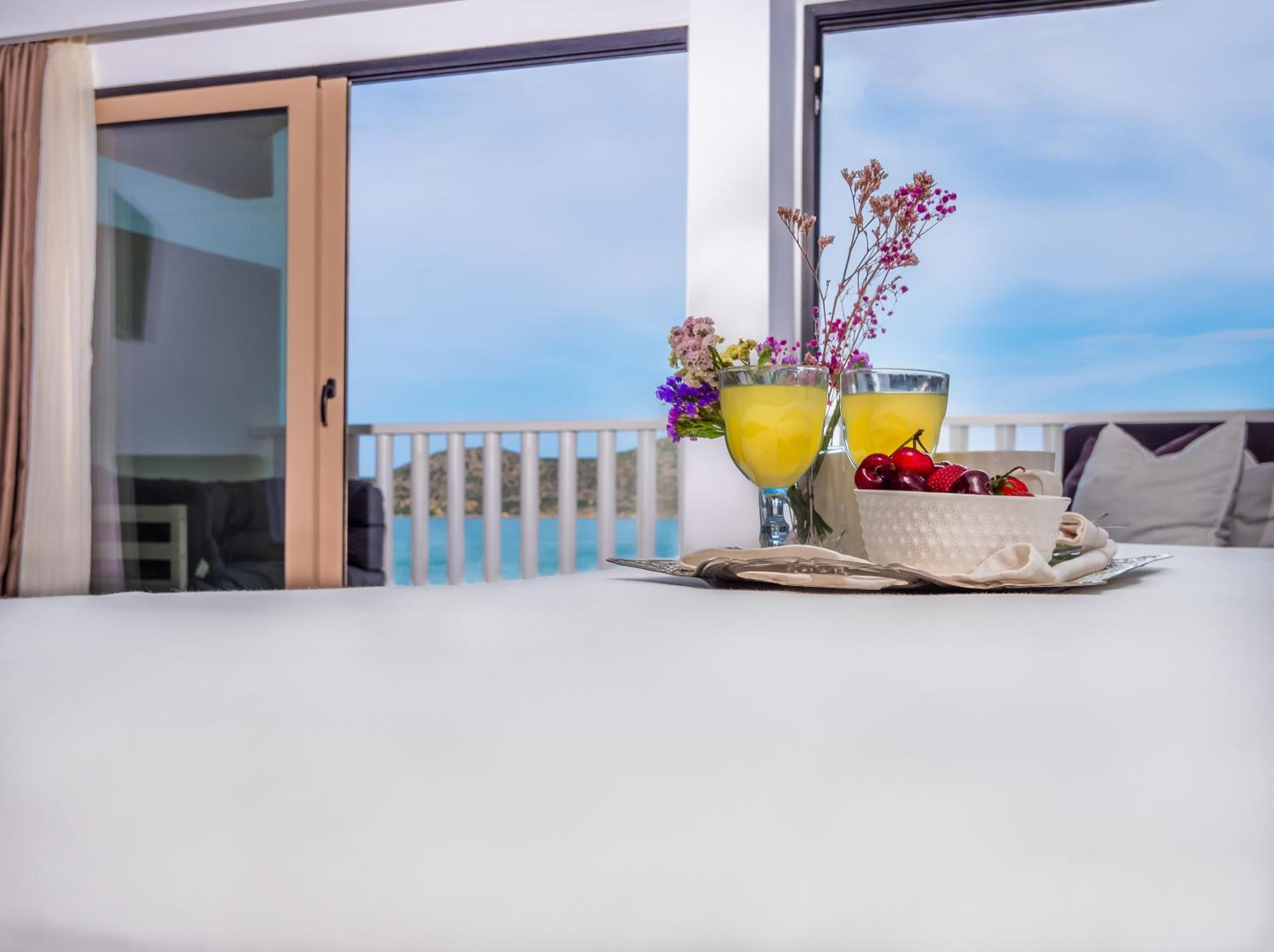 Kalypso Suites Hotel - Adults Only Elounda  Bagian luar foto